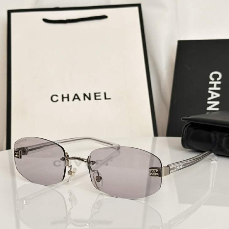 Picture of Chanel Sunglasses _SKUfw79399323fw